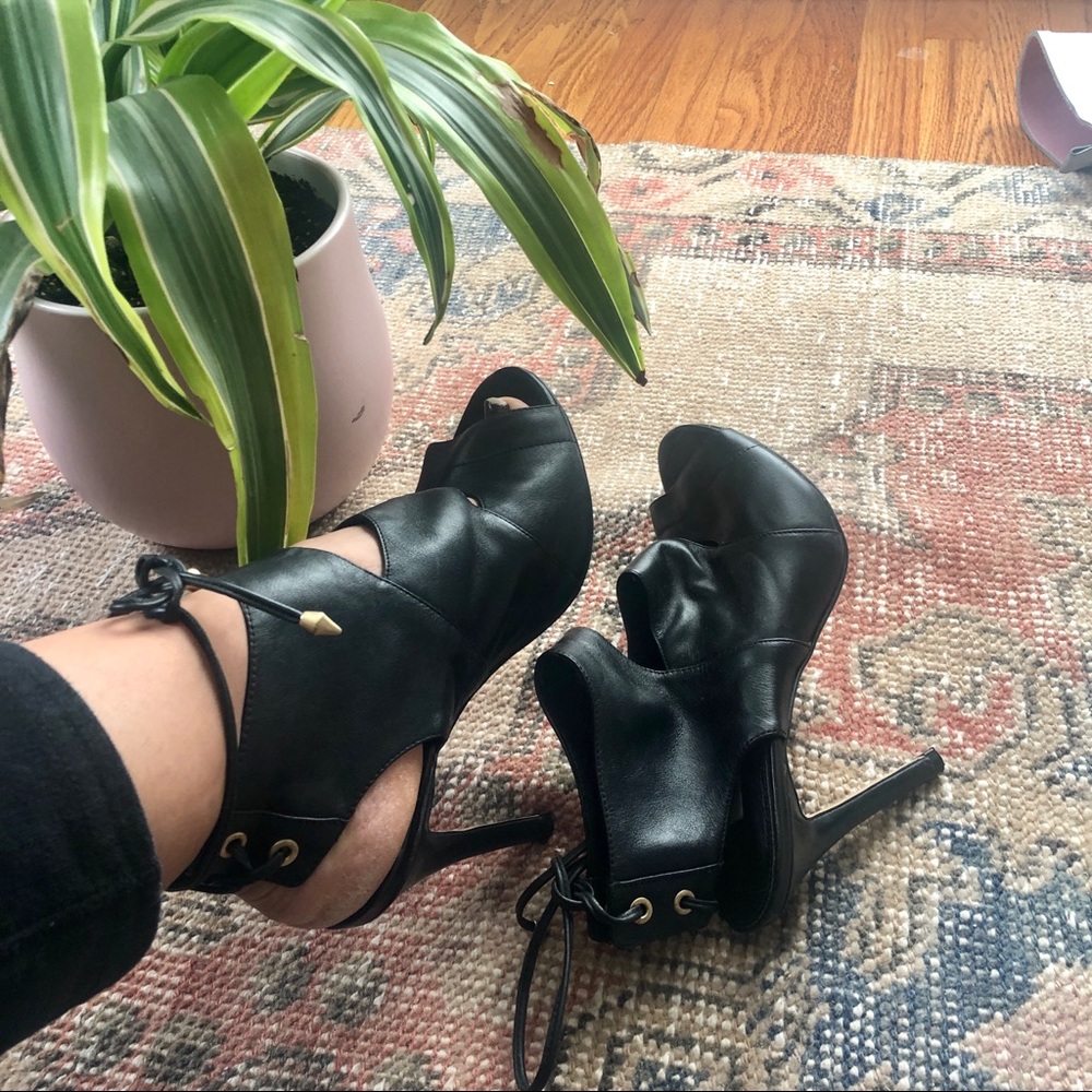 Guess peep toe heels